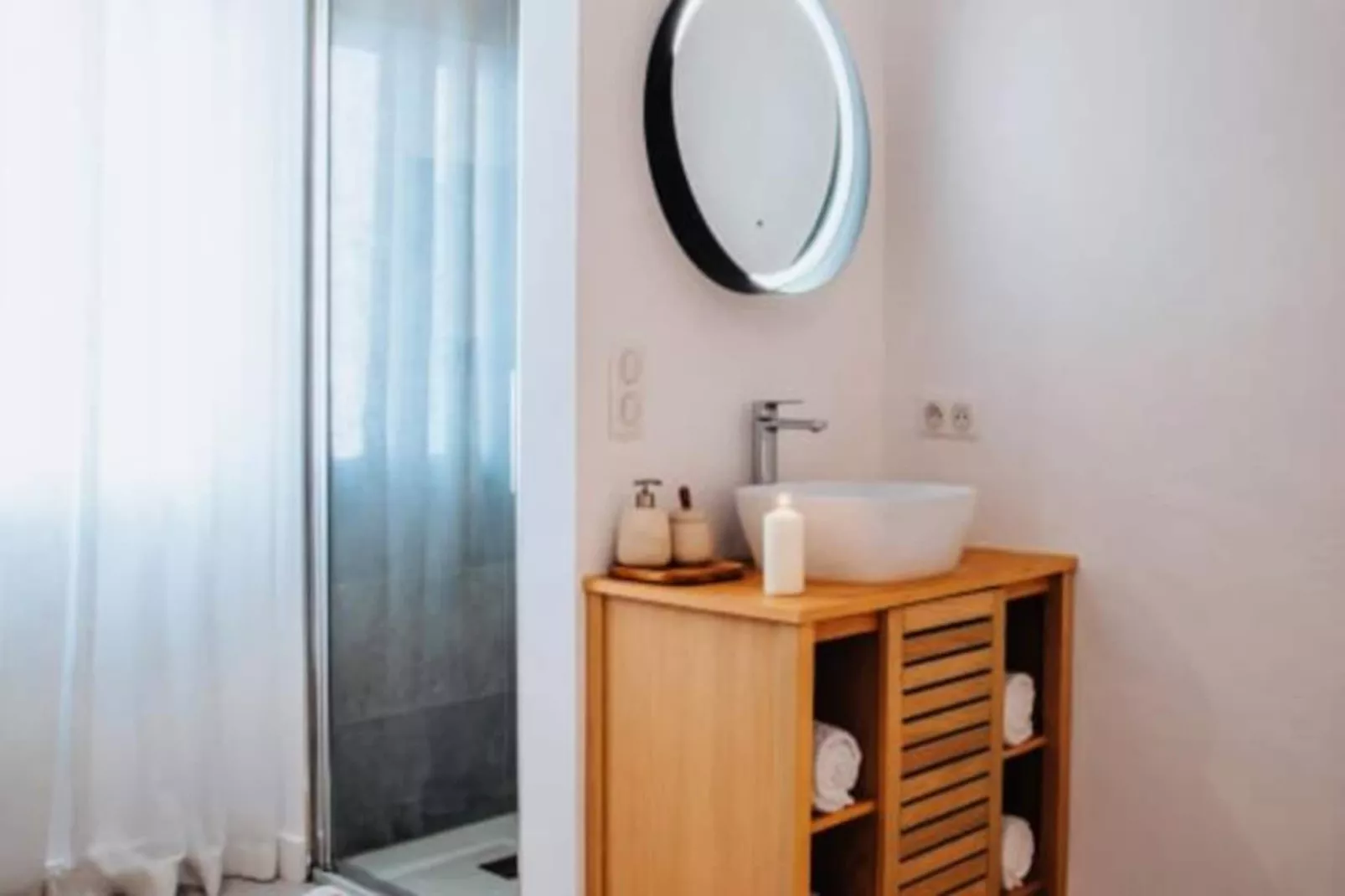 Résidence Charmante Maisonnette Entièrement Rénovée Dans La Vieille Ville D'antibes-Niet-getagd