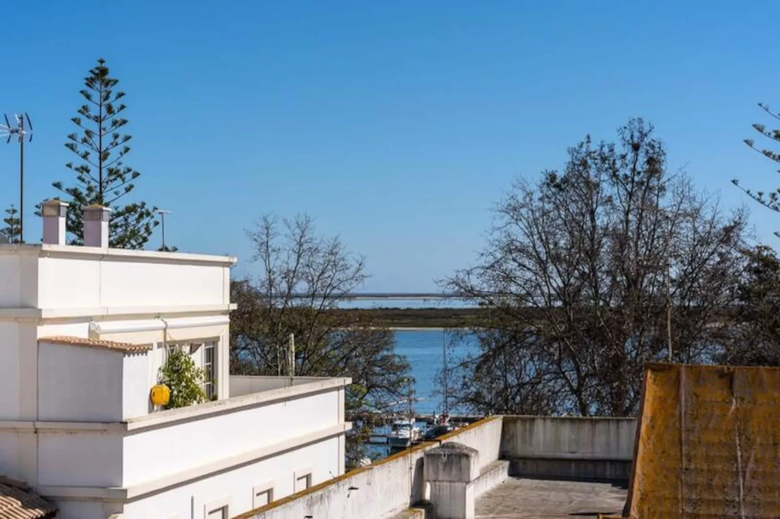 Town House Olh&atilde;o 11-Niet-getagd