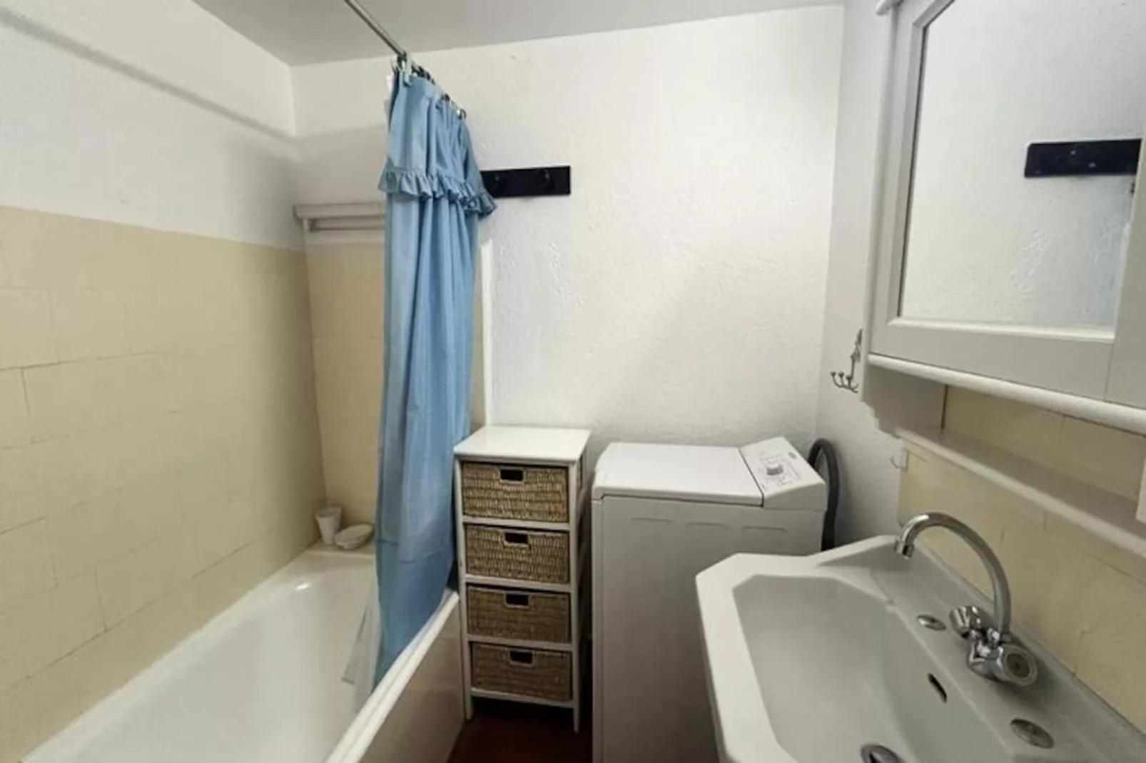 06cn : Appartement 8-10 Personnes Avec Terrasse-Niet-getagd