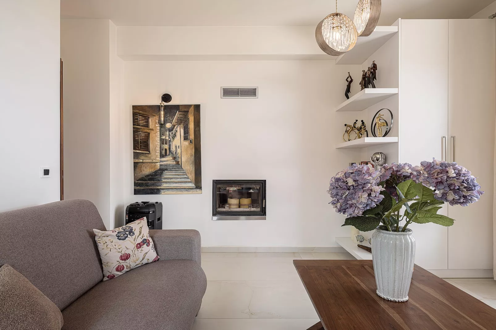 Villa Aloni 8prs-Woonkamer