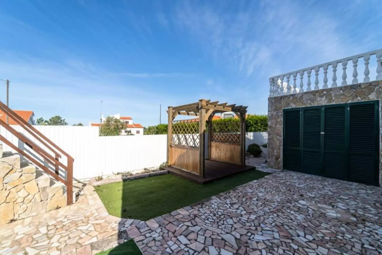 Blue Lee Residence-Niet-getagd