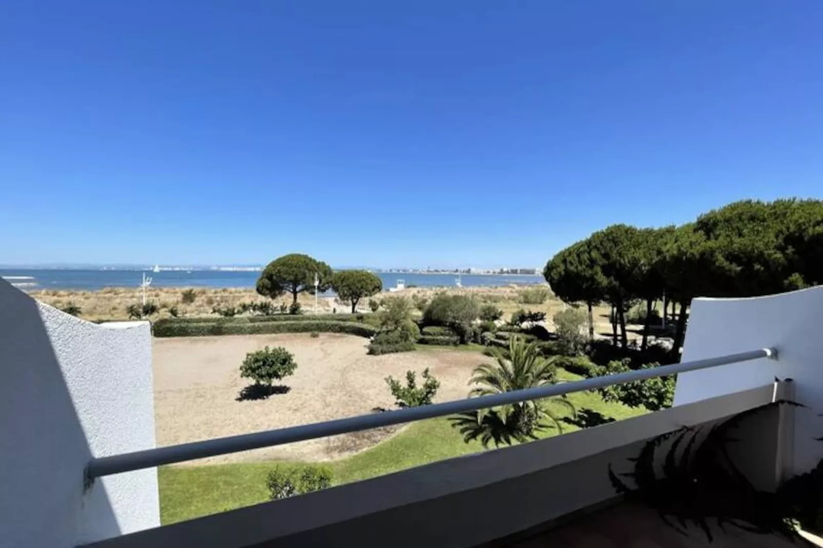 Résidence Le Flamant Appartement 2 Chambres Dernier &eacute;tage Vue Mer-Niet-getagd