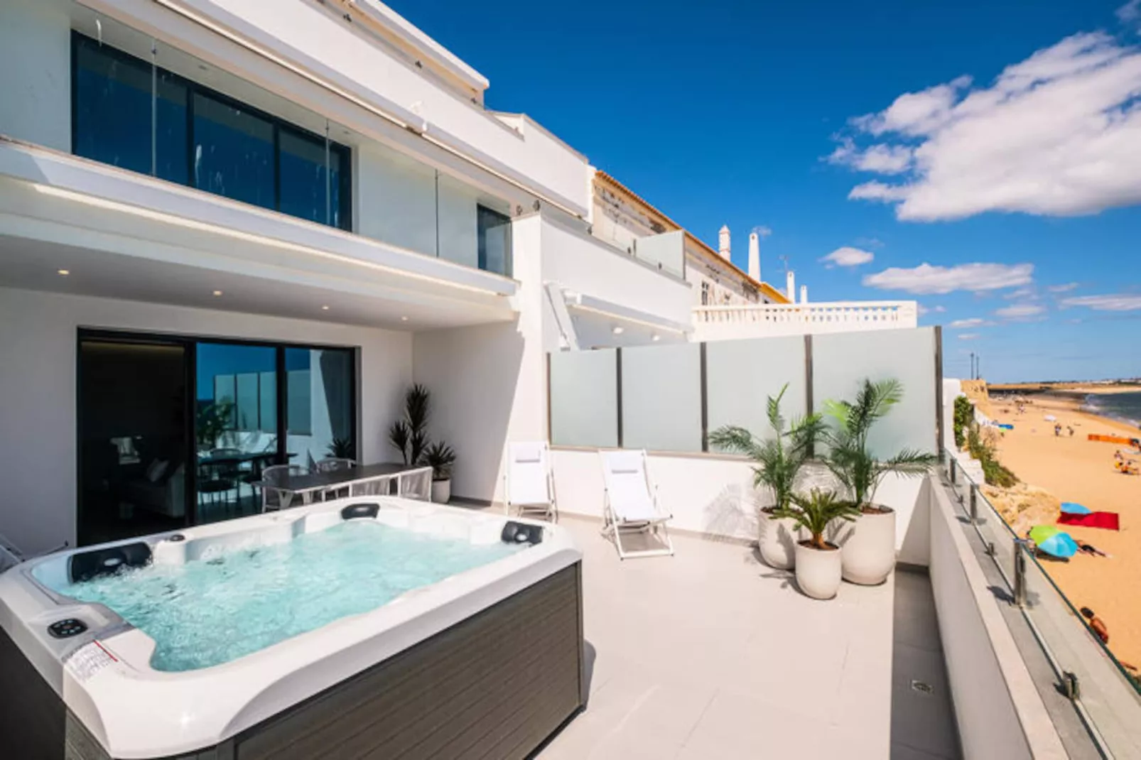 Appartements à Armaçao de Pera-Niet-getagd