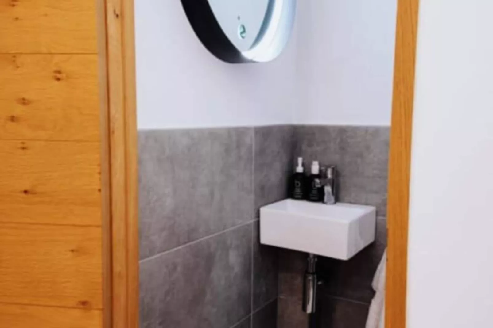 Résidence Charmante Maisonnette Entièrement Rénovée Dans La Vieille Ville D'antibes-Niet-getagd