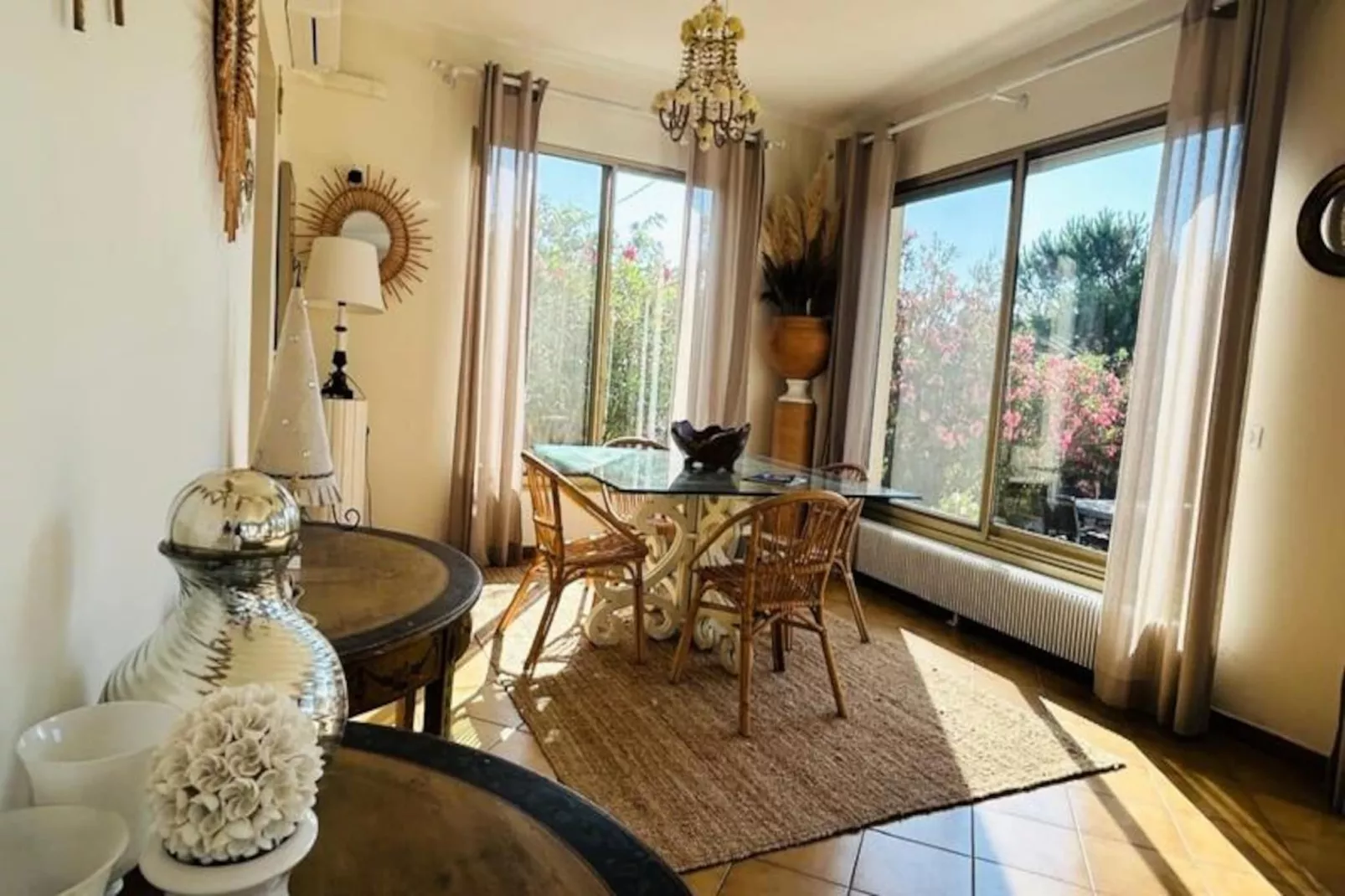 Villa Secret Du Jardin Face &agrave; La Mer-Niet-getagd