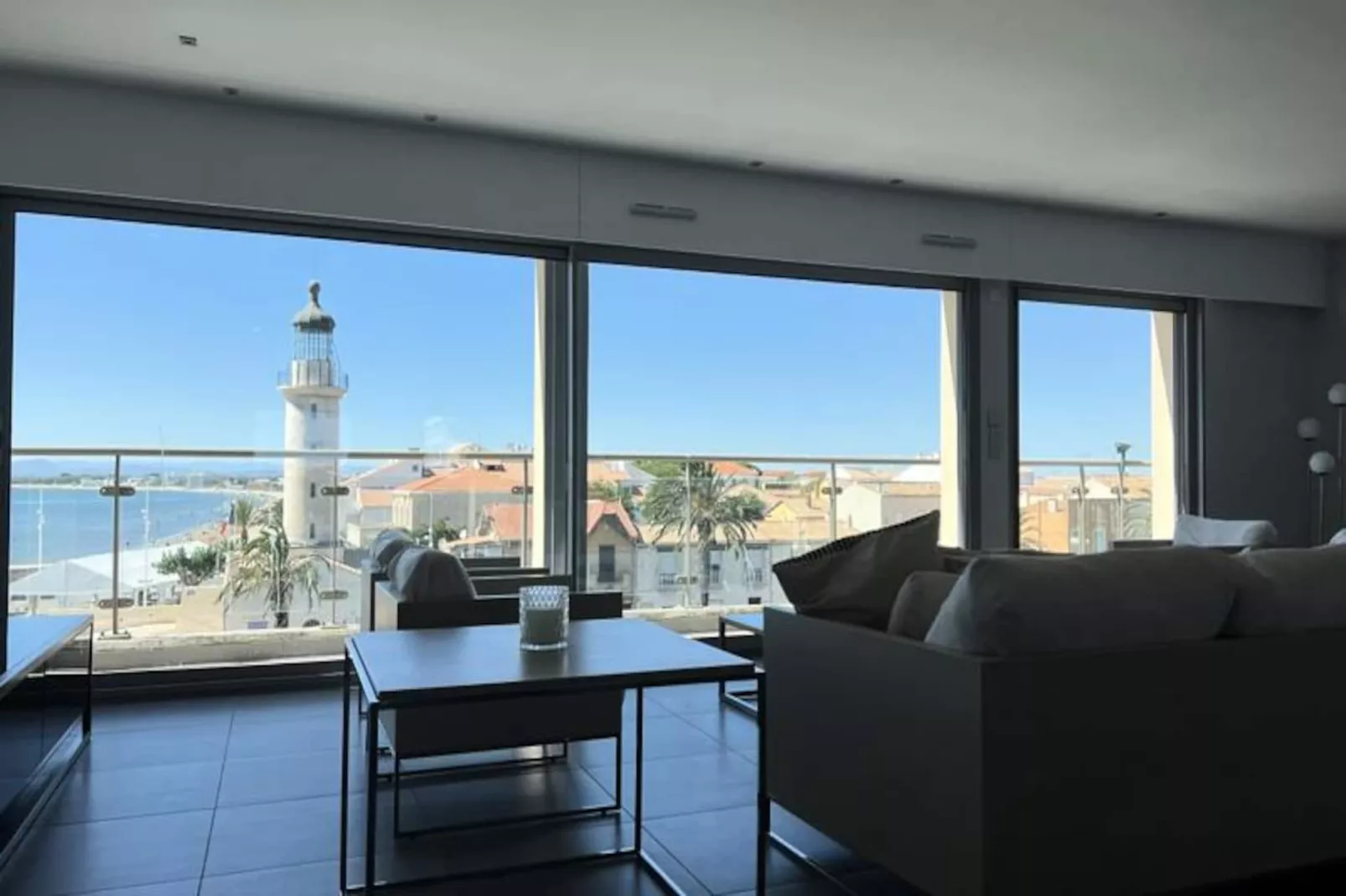 Résidence Le Phare Du Grau: Superbe Appartement Standing 3 Chambres  Vue Mer-Niet-getagd