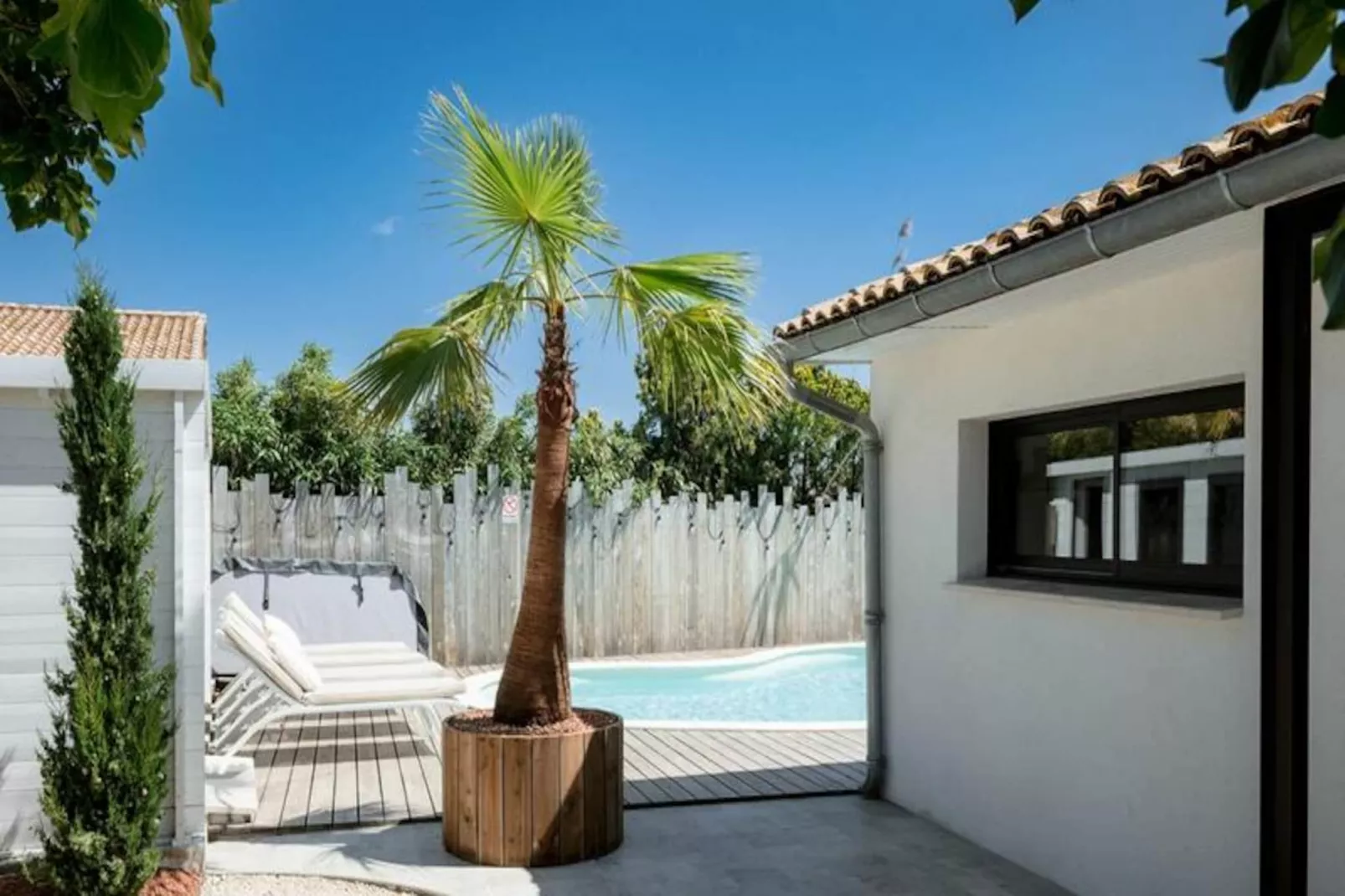 Résidence La Perle Rose Villa Standing 5 &eacute;toiles Avec Piscine Jacuzzi Et Superbe Vue-Niet-getagd