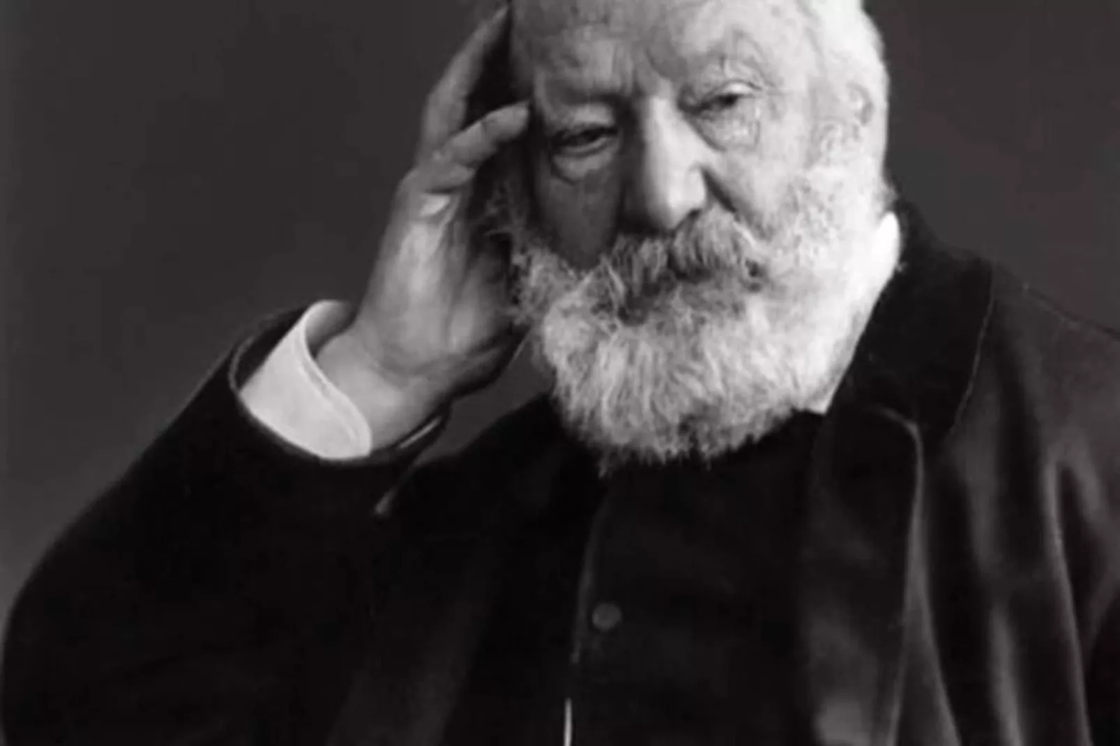 Résidence Aa13 - Le Victor Hugo - S&eacute;jour D&rsquo;exception Dans Un Appartement Historique-Niet-getagd