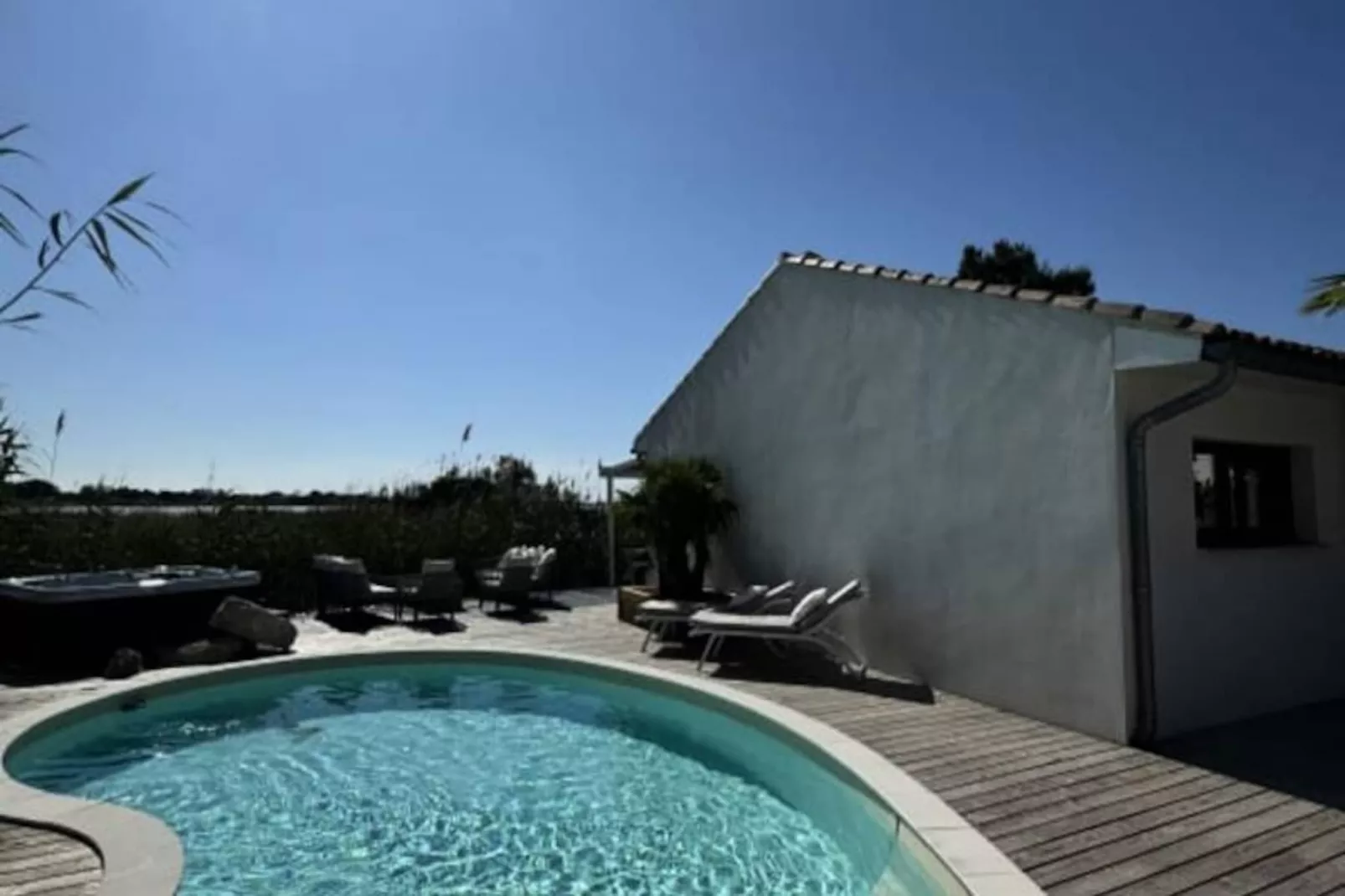 Résidence La Perle Rose Villa Standing 5 &eacute;toiles Avec Piscine Jacuzzi Et Superbe Vue-Niet-getagd