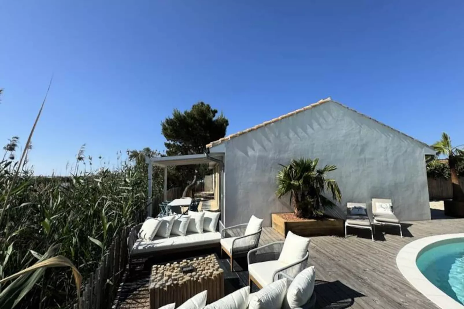 Résidence La Perle Rose Villa Standing 5 &eacute;toiles Avec Piscine Jacuzzi Et Superbe Vue-Niet-getagd