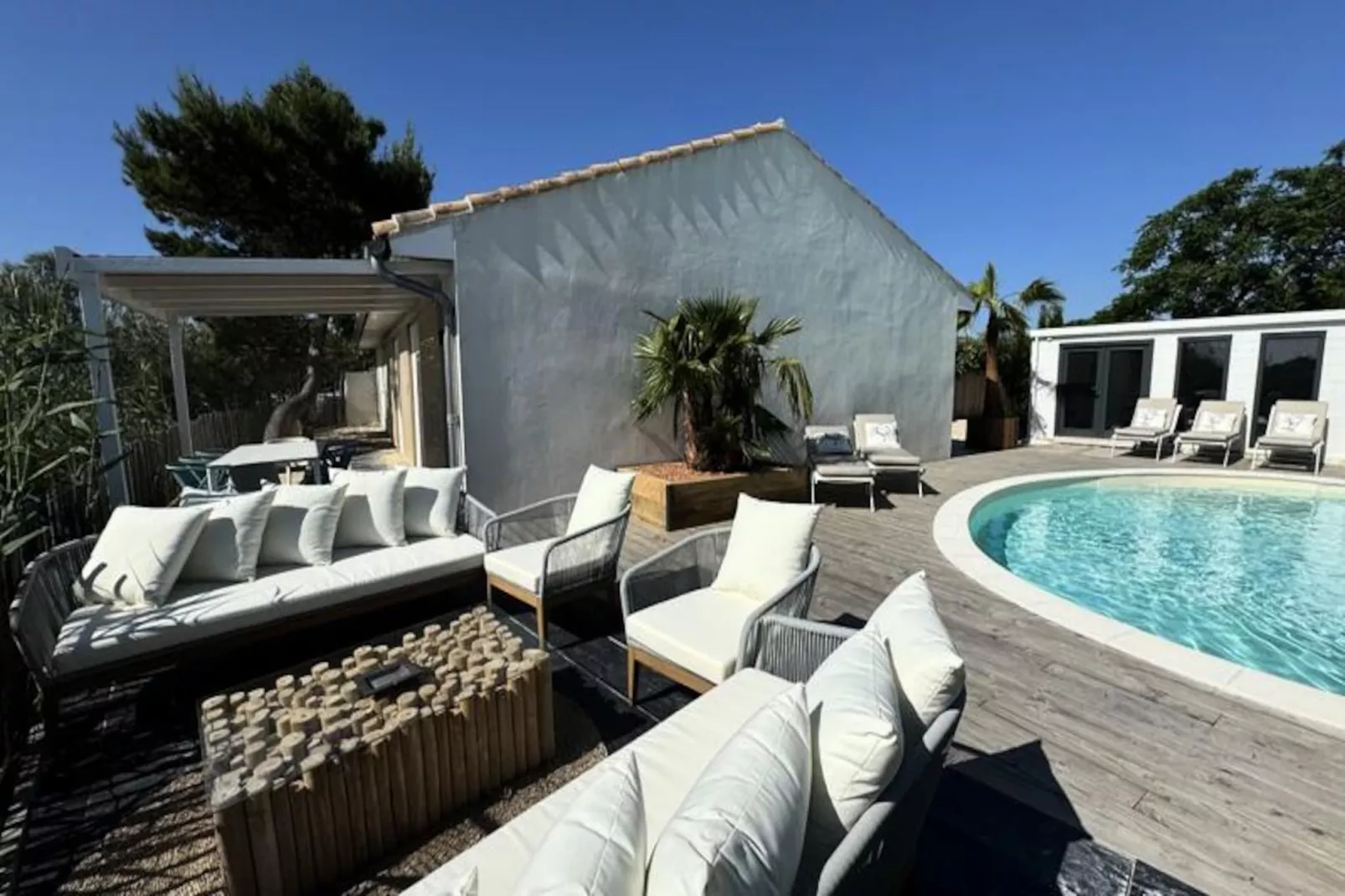 Résidence La Perle Rose Villa Standing 5 &eacute;toiles Avec Piscine Jacuzzi Et Superbe Vue-Niet-getagd