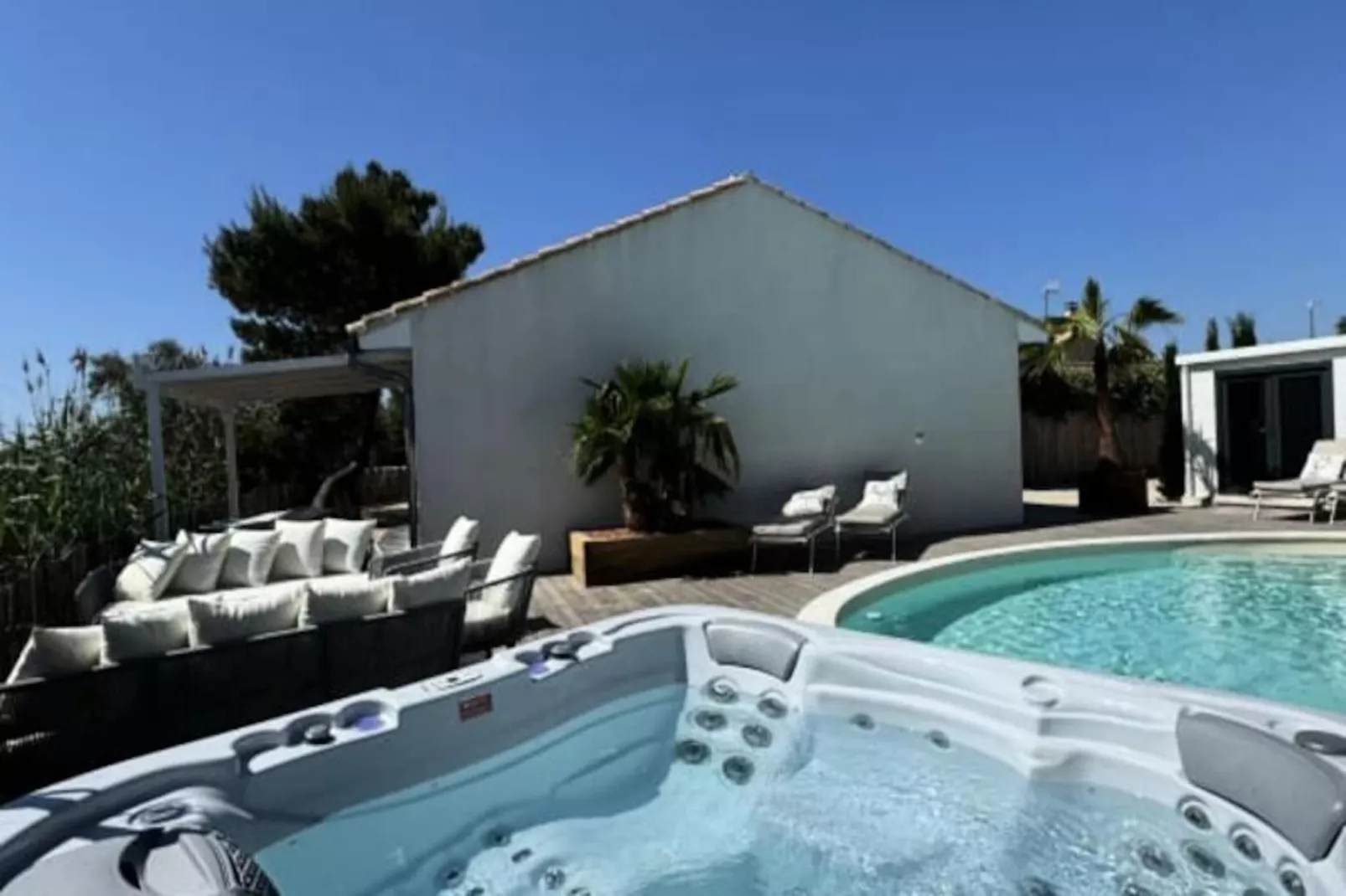 Résidence La Perle Rose Villa Standing 5 &eacute;toiles Avec Piscine Jacuzzi Et Superbe Vue-Niet-getagd