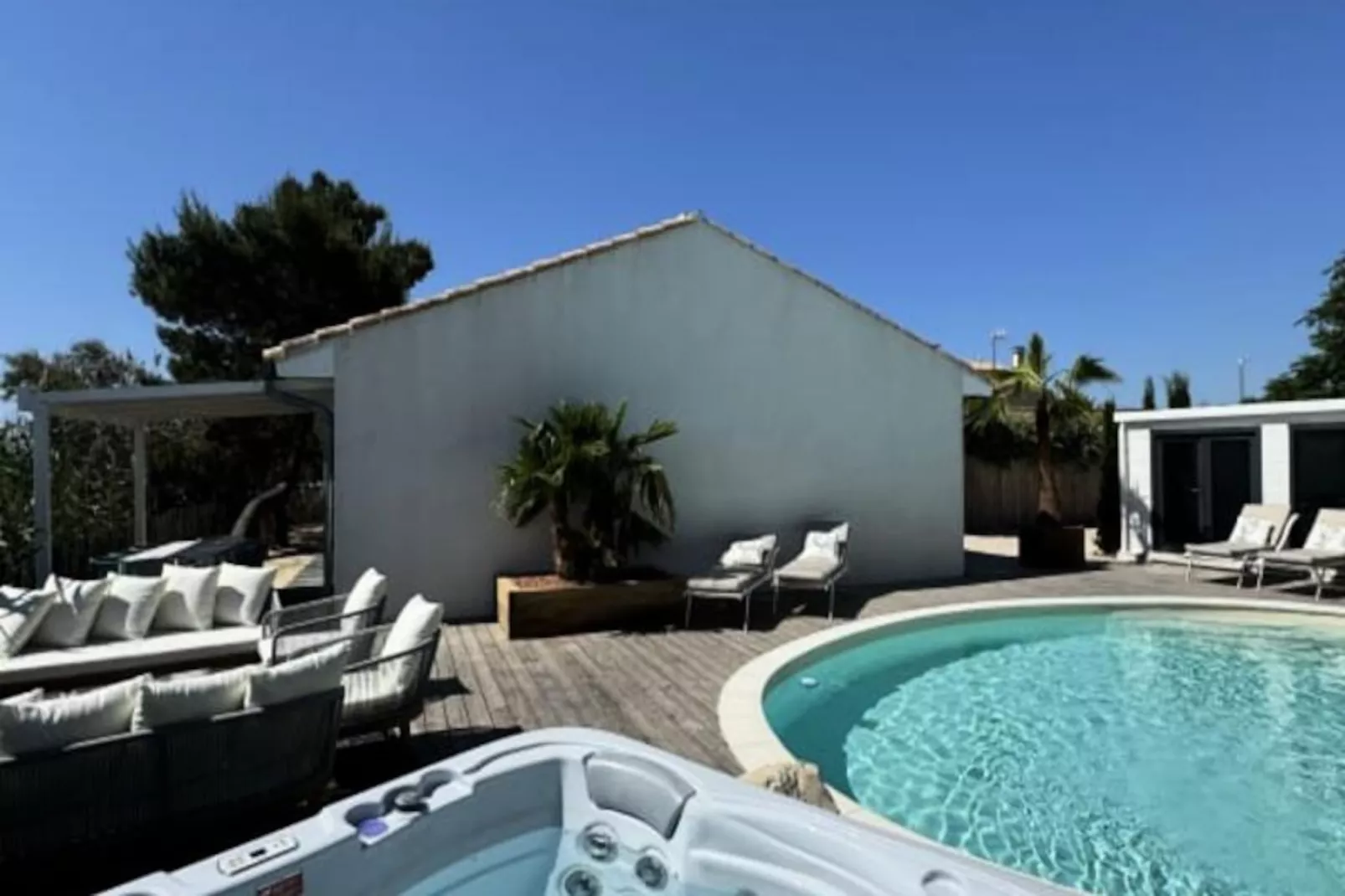 Résidence La Perle Rose Villa Standing 5 &eacute;toiles Avec Piscine Jacuzzi Et Superbe Vue-Niet-getagd