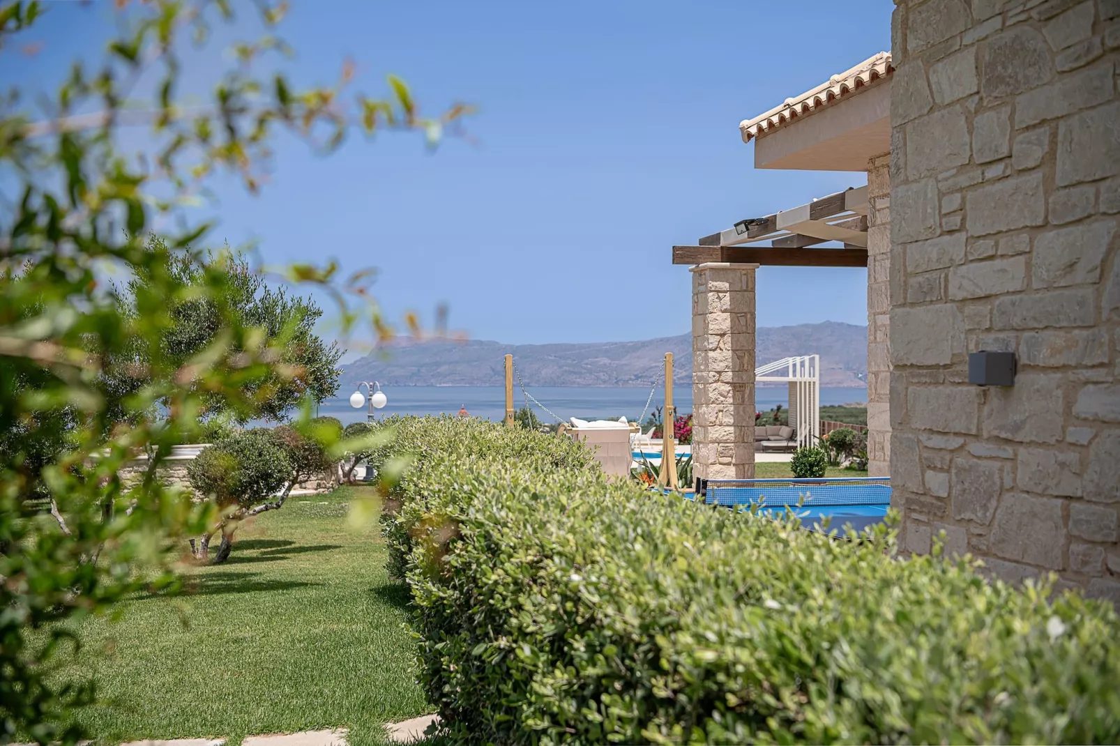 Villa Aloni 8prs-Tuinen zomer