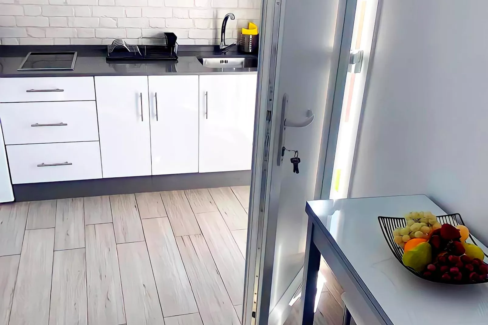 4637- +34696547830-Keuken