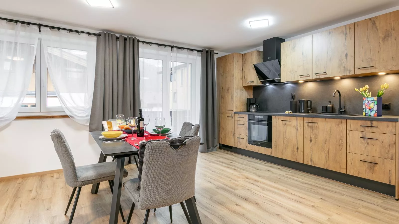 Tennerhof Apartments Top 2-Eetkamer