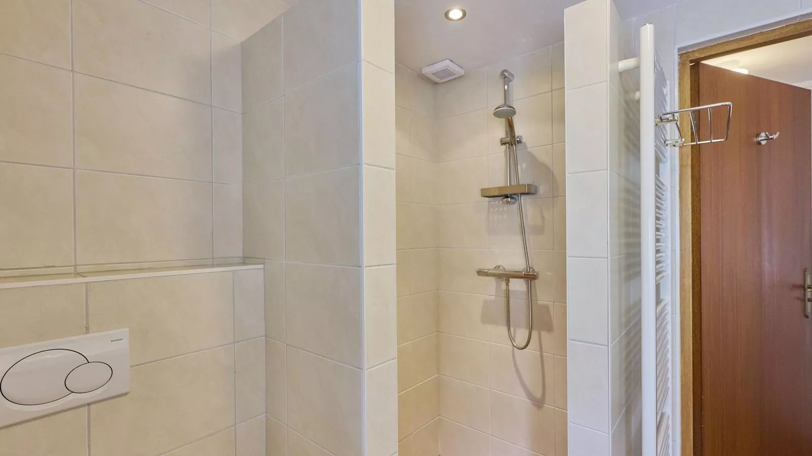 De Vrije Vogel-Badkamer