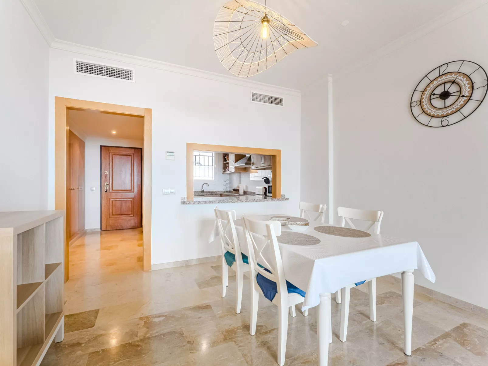 Santiago Seaview-Binnen