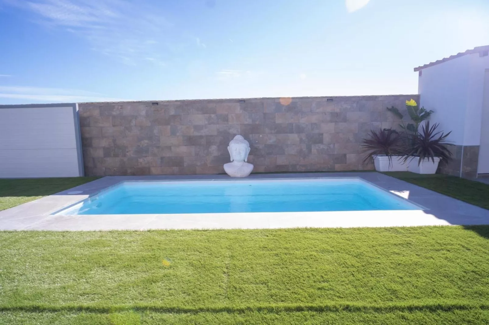 4676-+34696547830-Zwembad