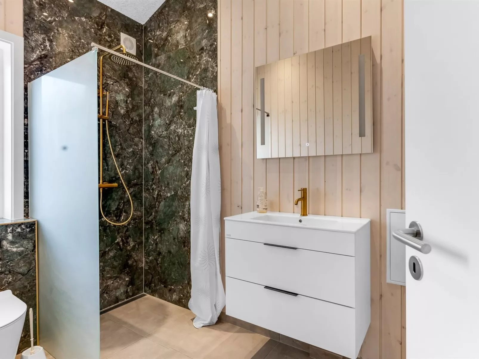 "Thorin" - 1.2km from the sea-Binnen