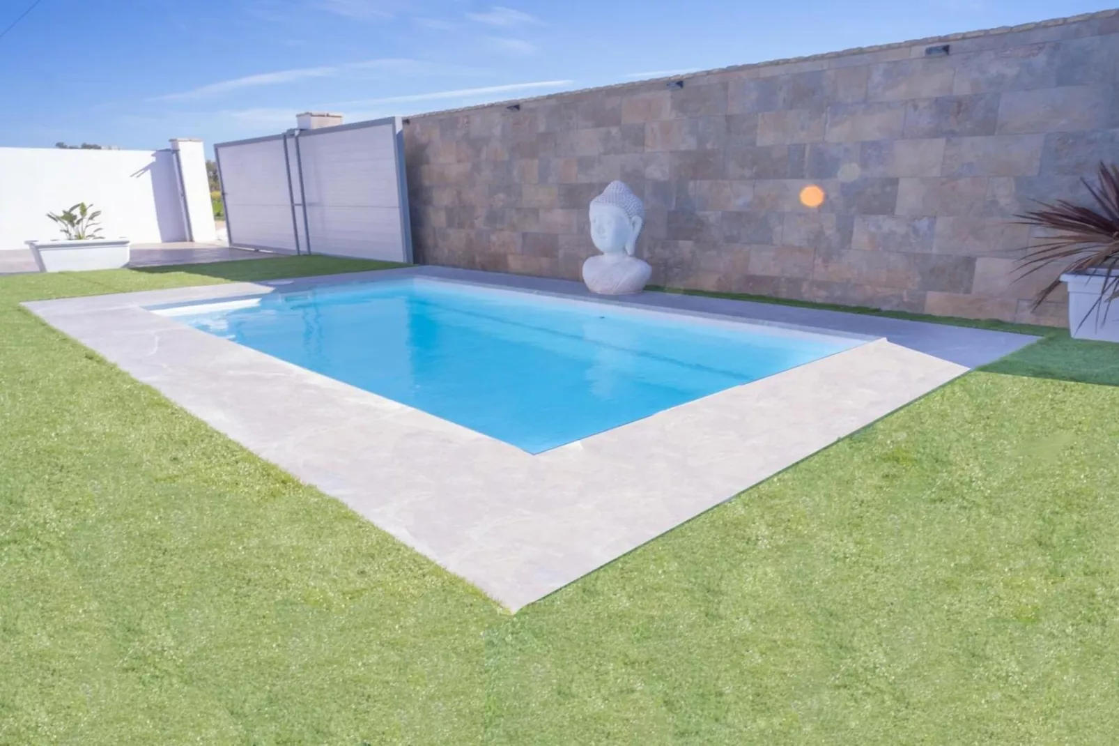 4676-+34696547830-Zwembad