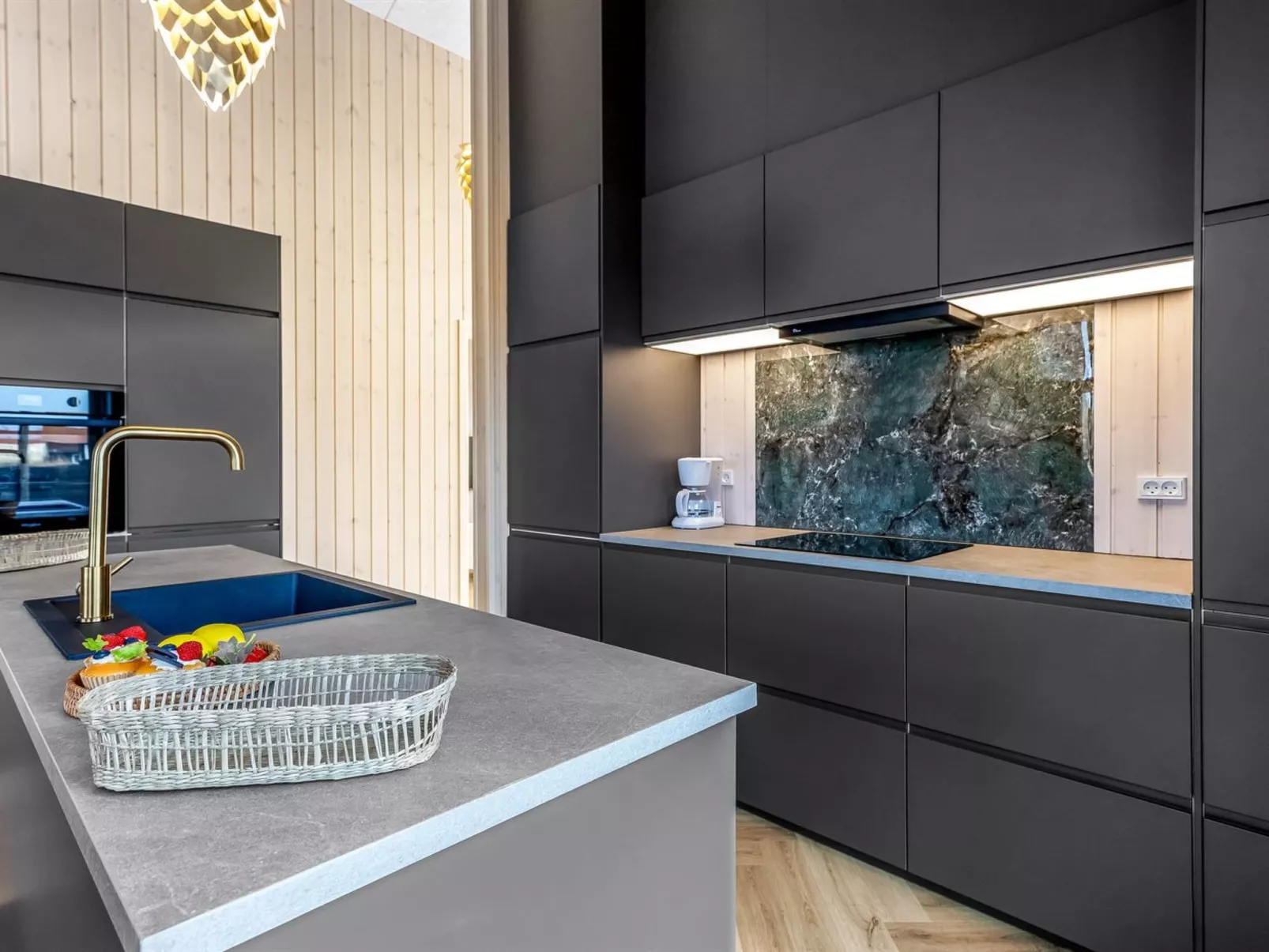 "Thorin" - 1.2km from the sea-Binnen