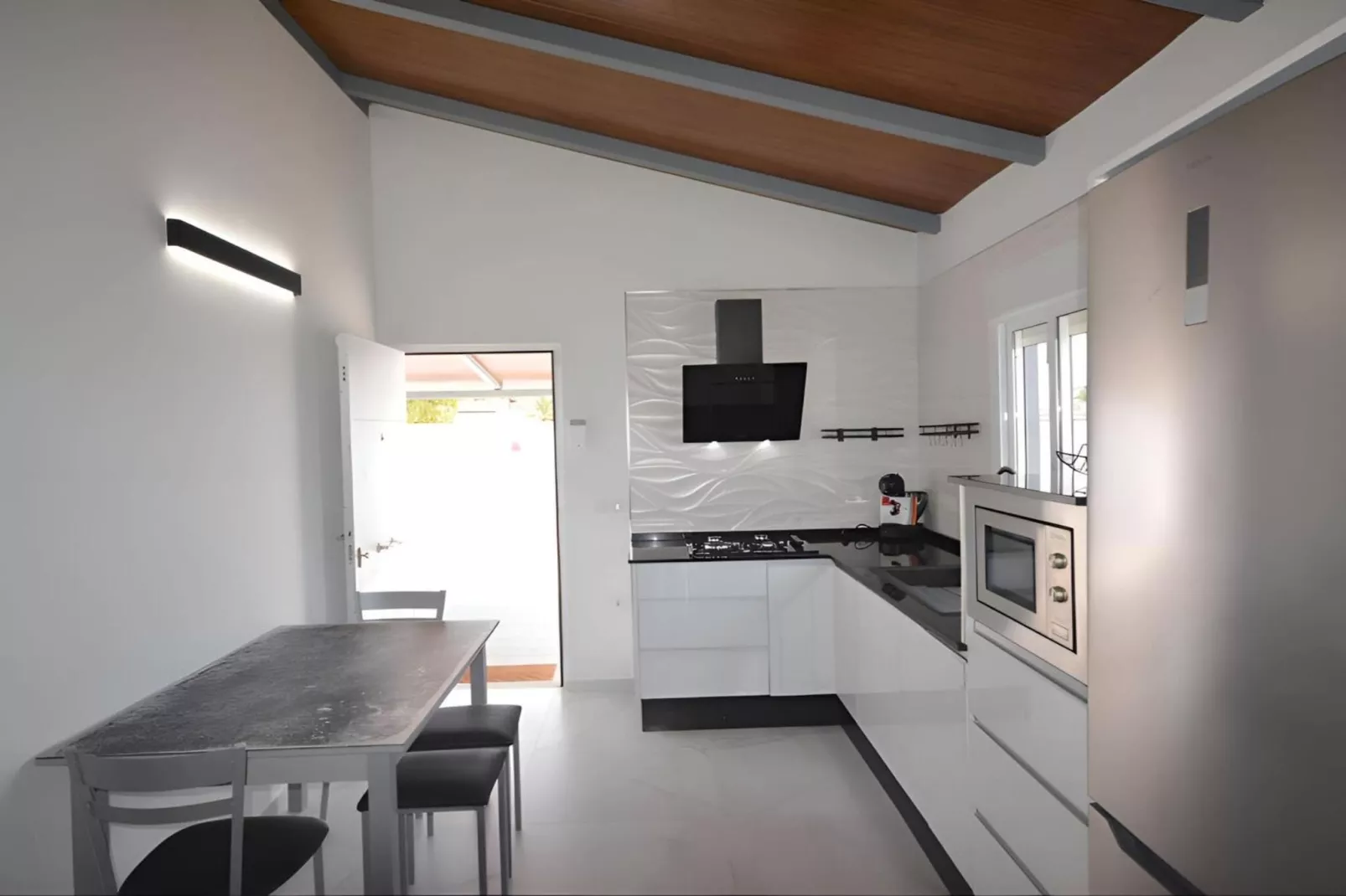 4676-+34696547830-Keuken