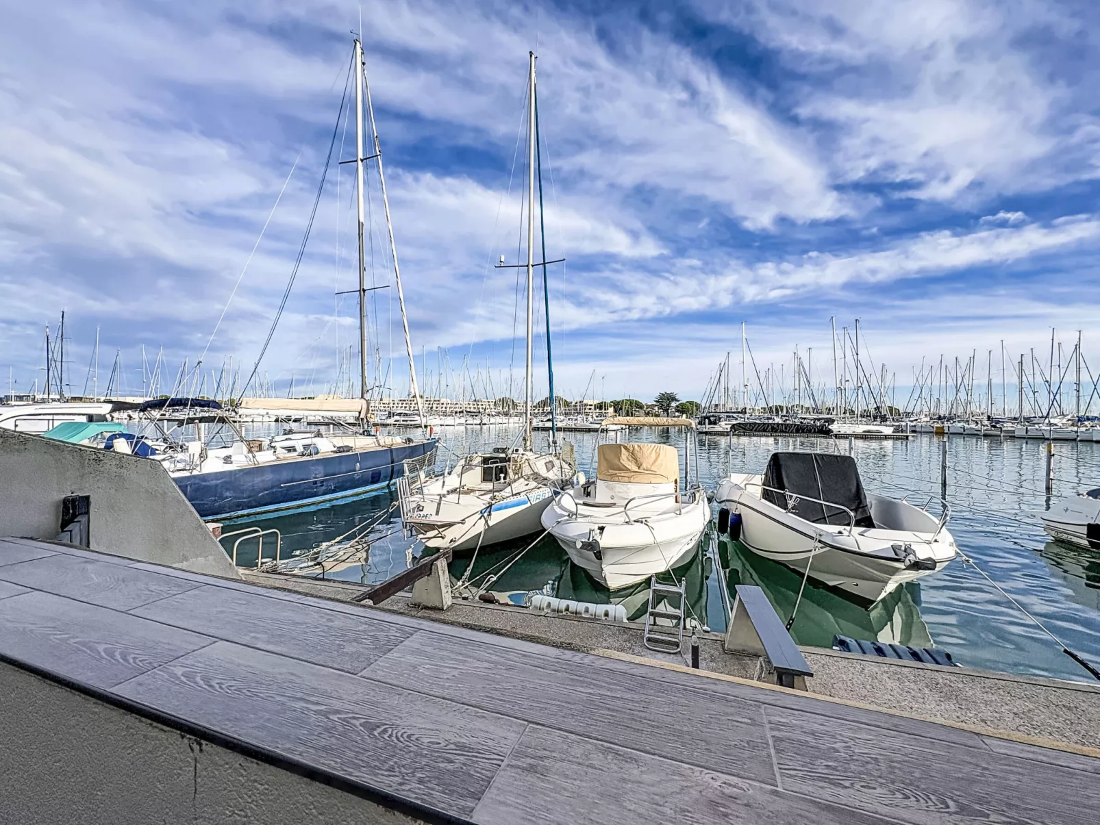 Les Marines de L'Airan-Buiten