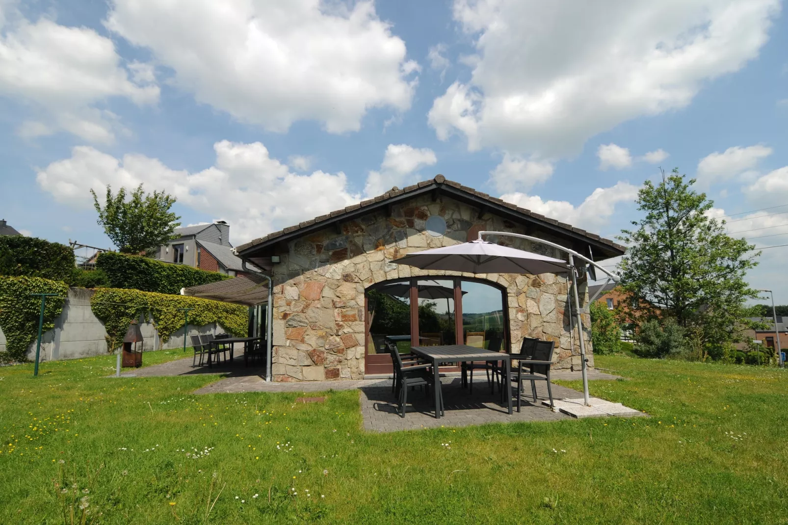 Vue Sur La Vallée-Tuinen zomer