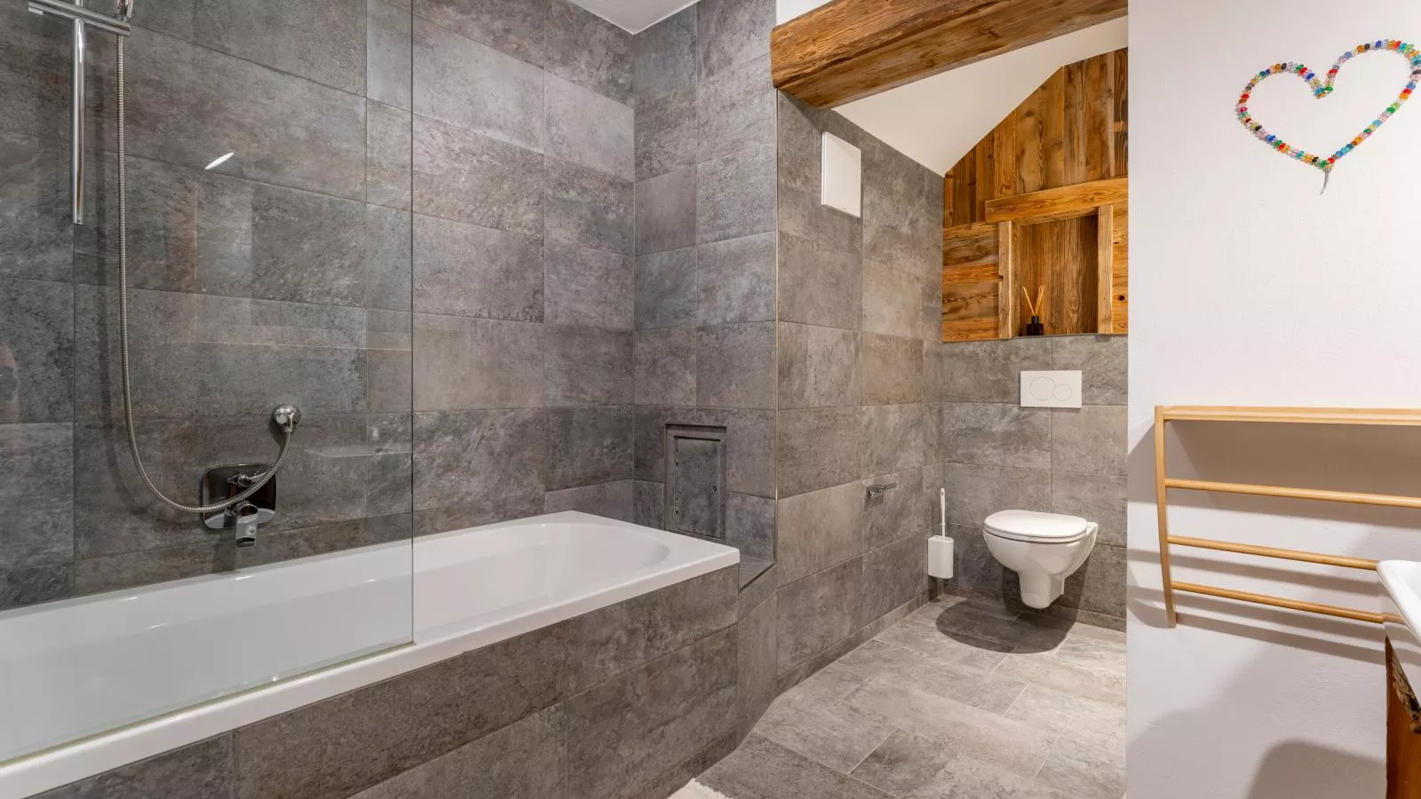 Tauernapart I und II-Badkamer