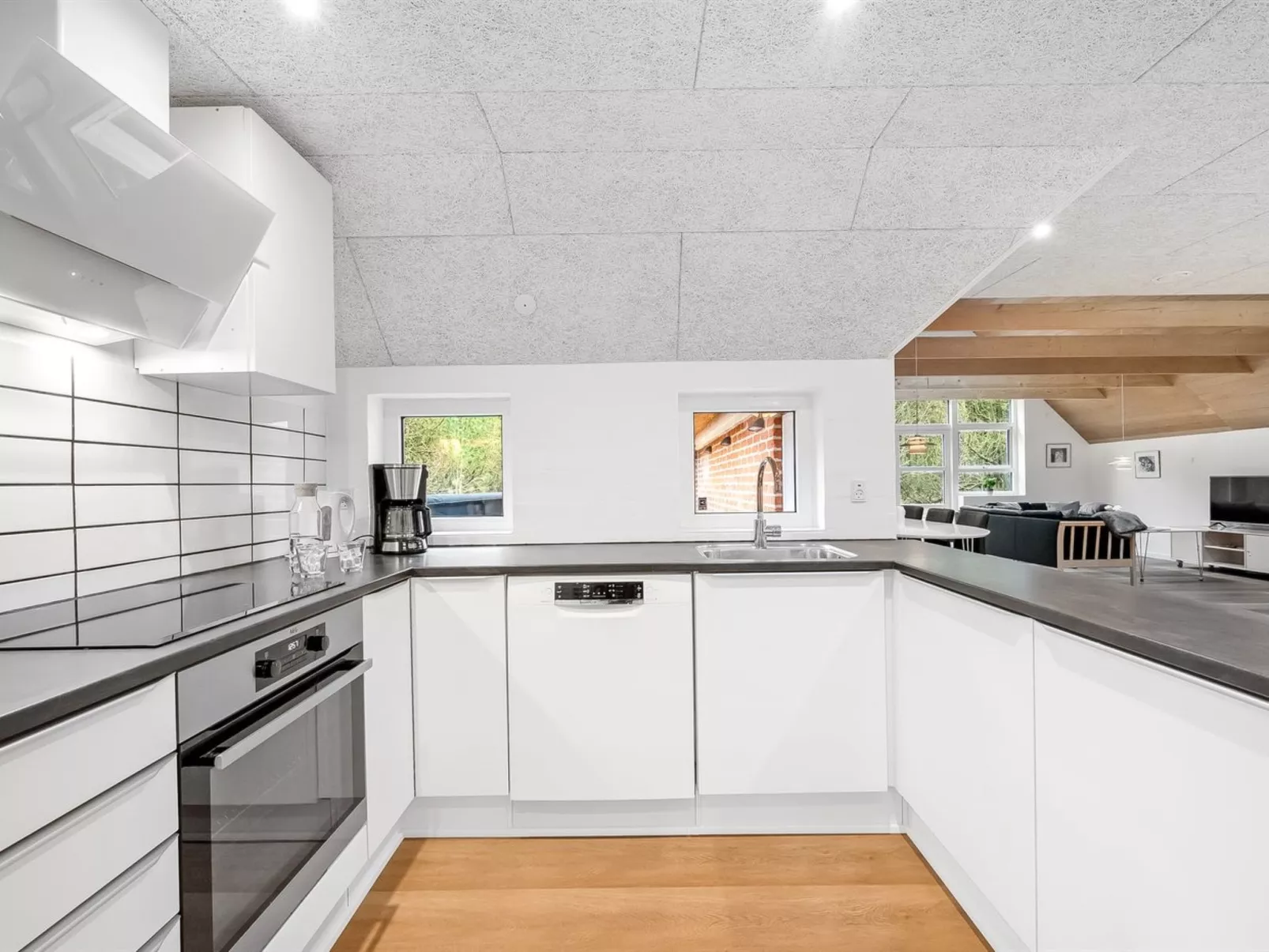 "Aivars" -  from the sea-Binnen