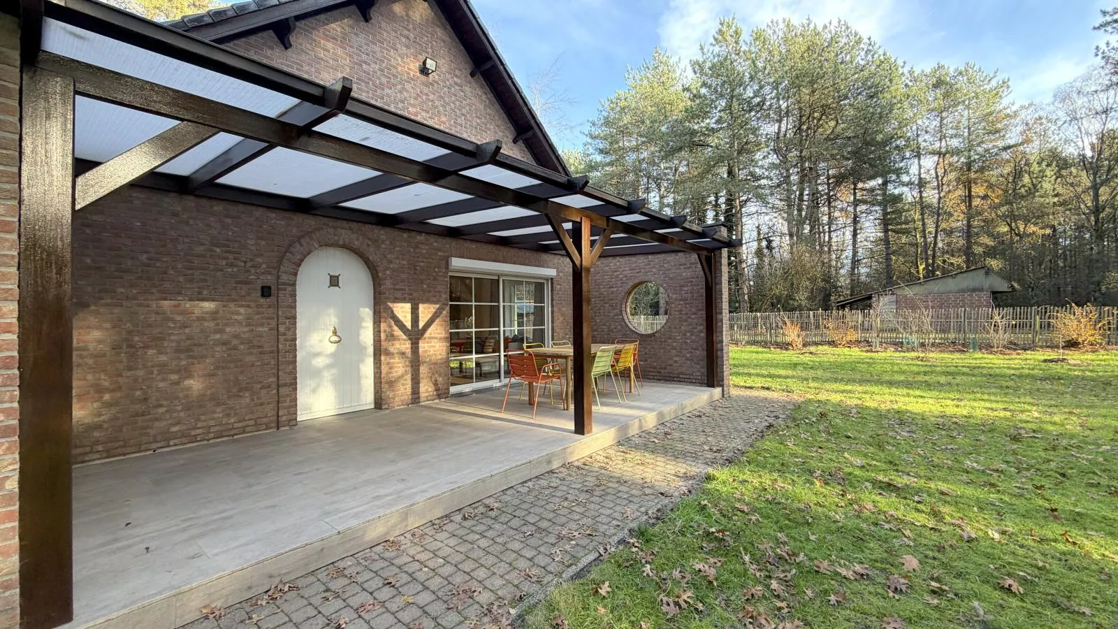 Lierelodge-Buitenkant zomer