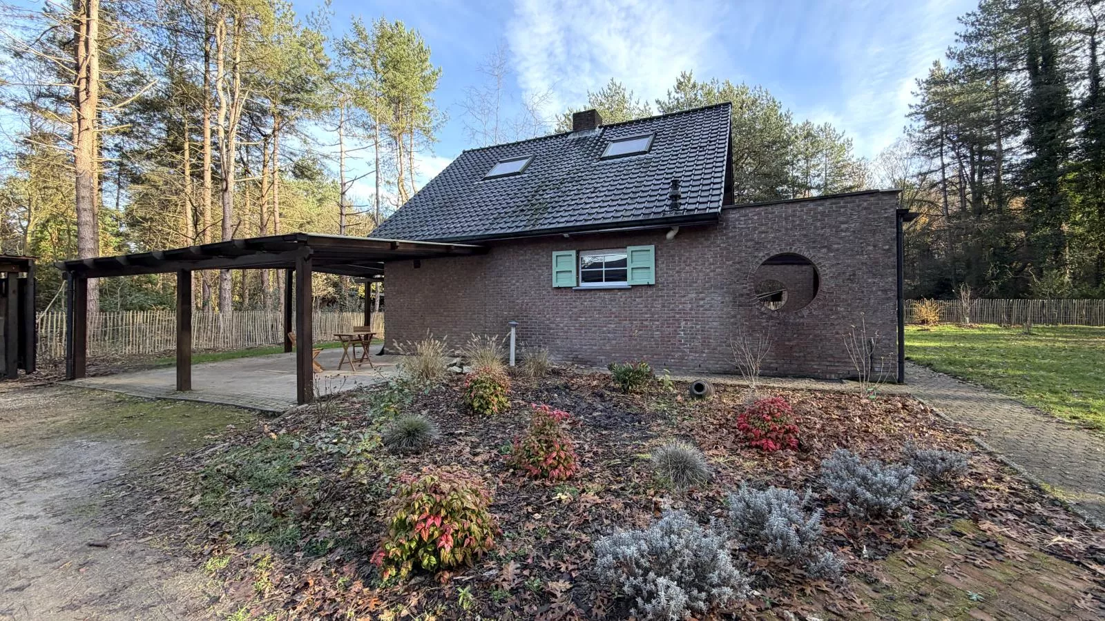 Lierelodge-Buitenkant zomer