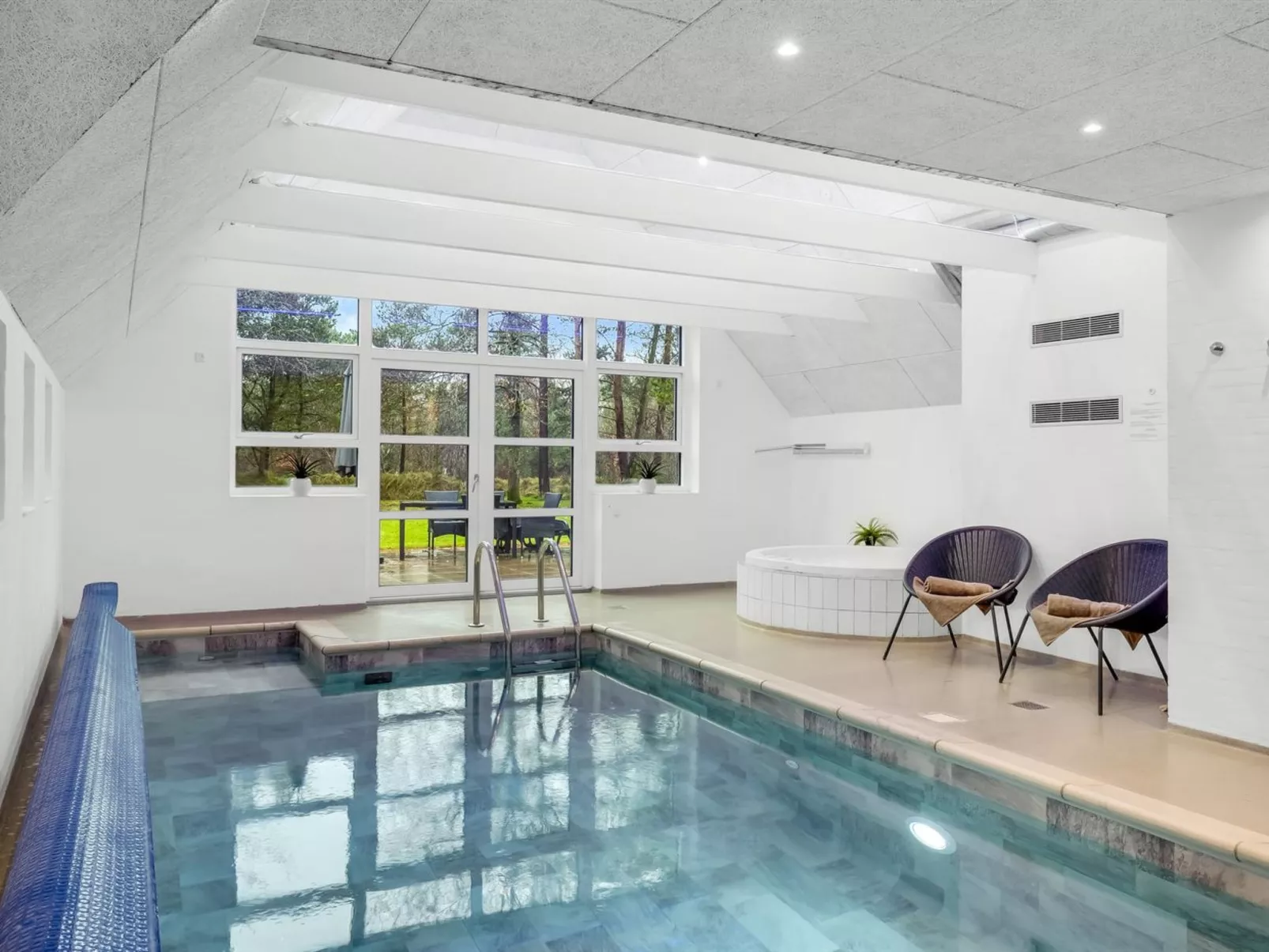 "Aivars" -  from the sea-Buiten