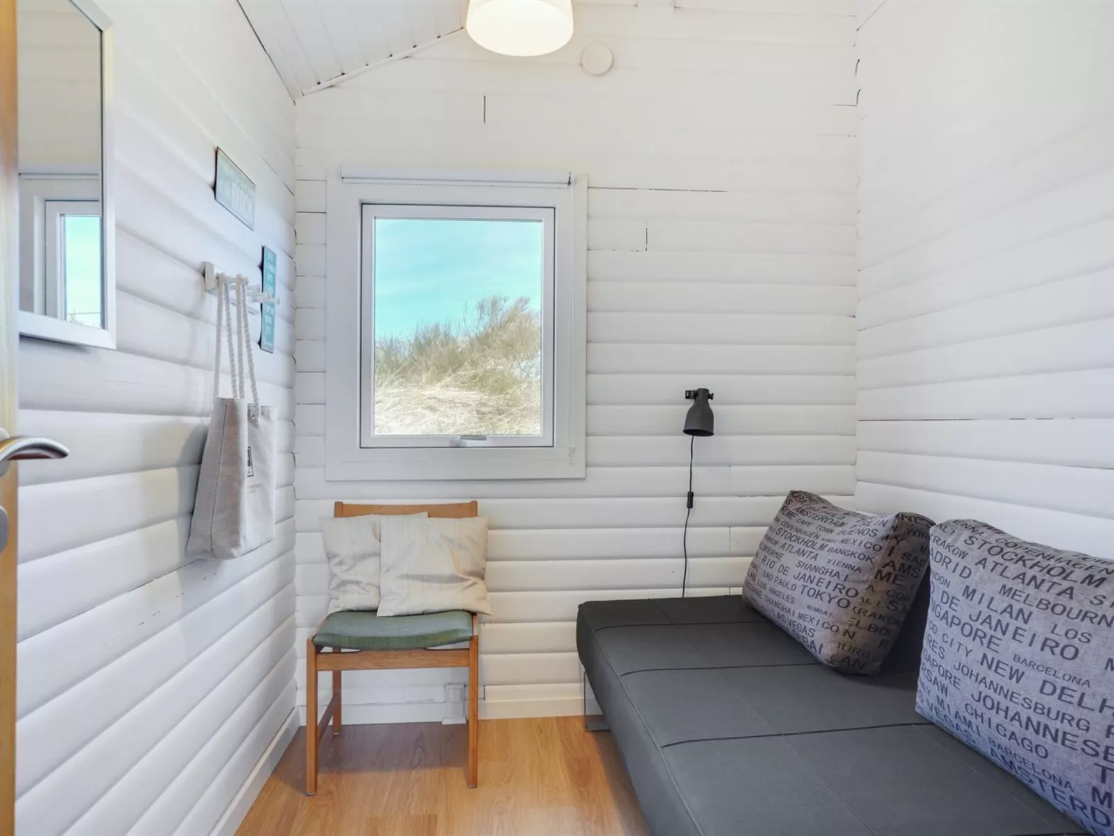 "Efra" - 400m from the sea-Binnen