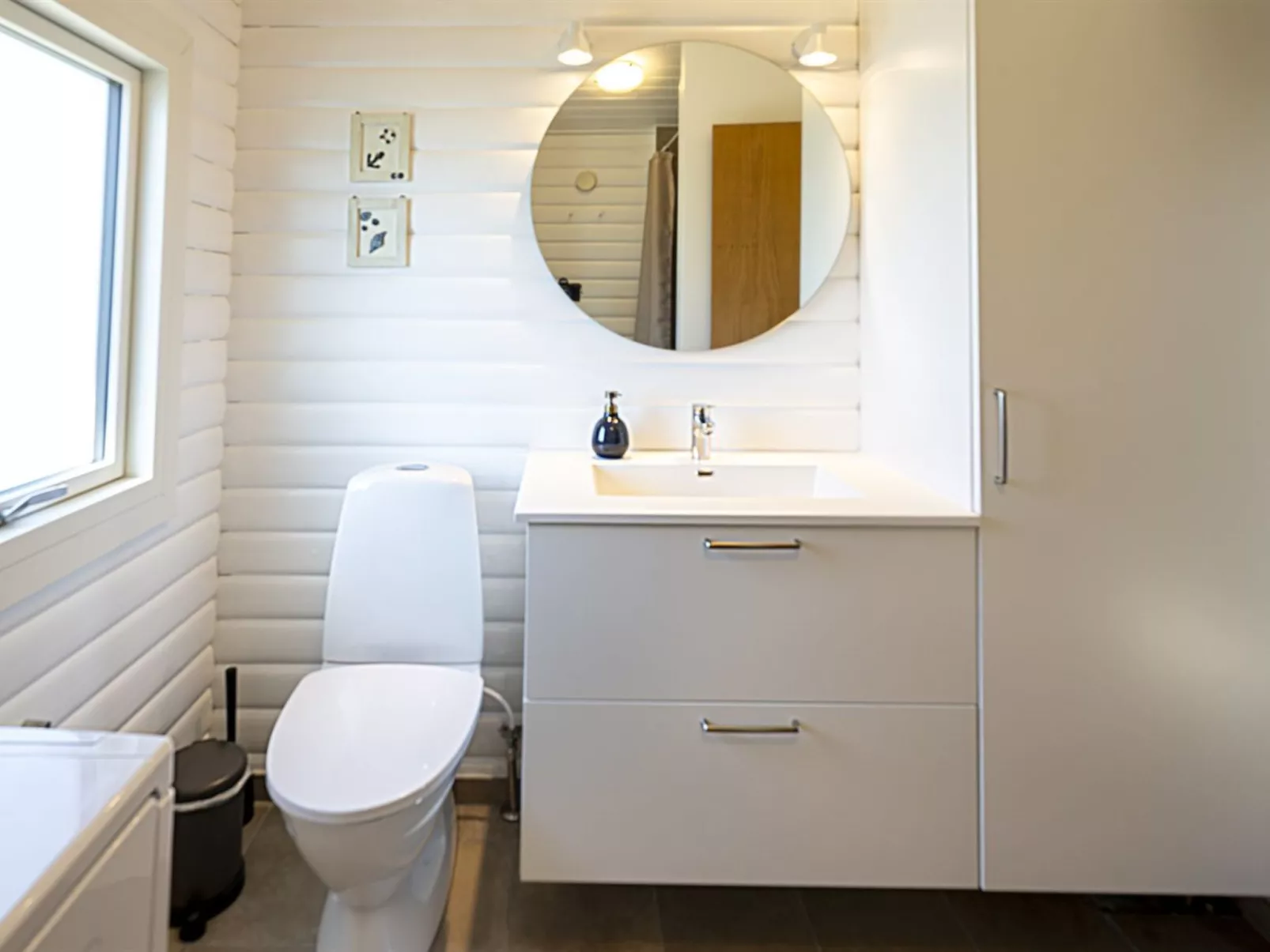 "Efra" - 400m from the sea-Binnen