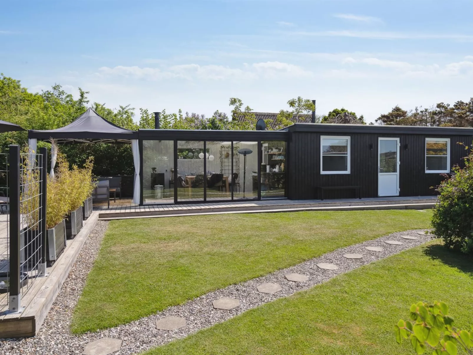 "Helmina" - 125m from the sea-Buiten