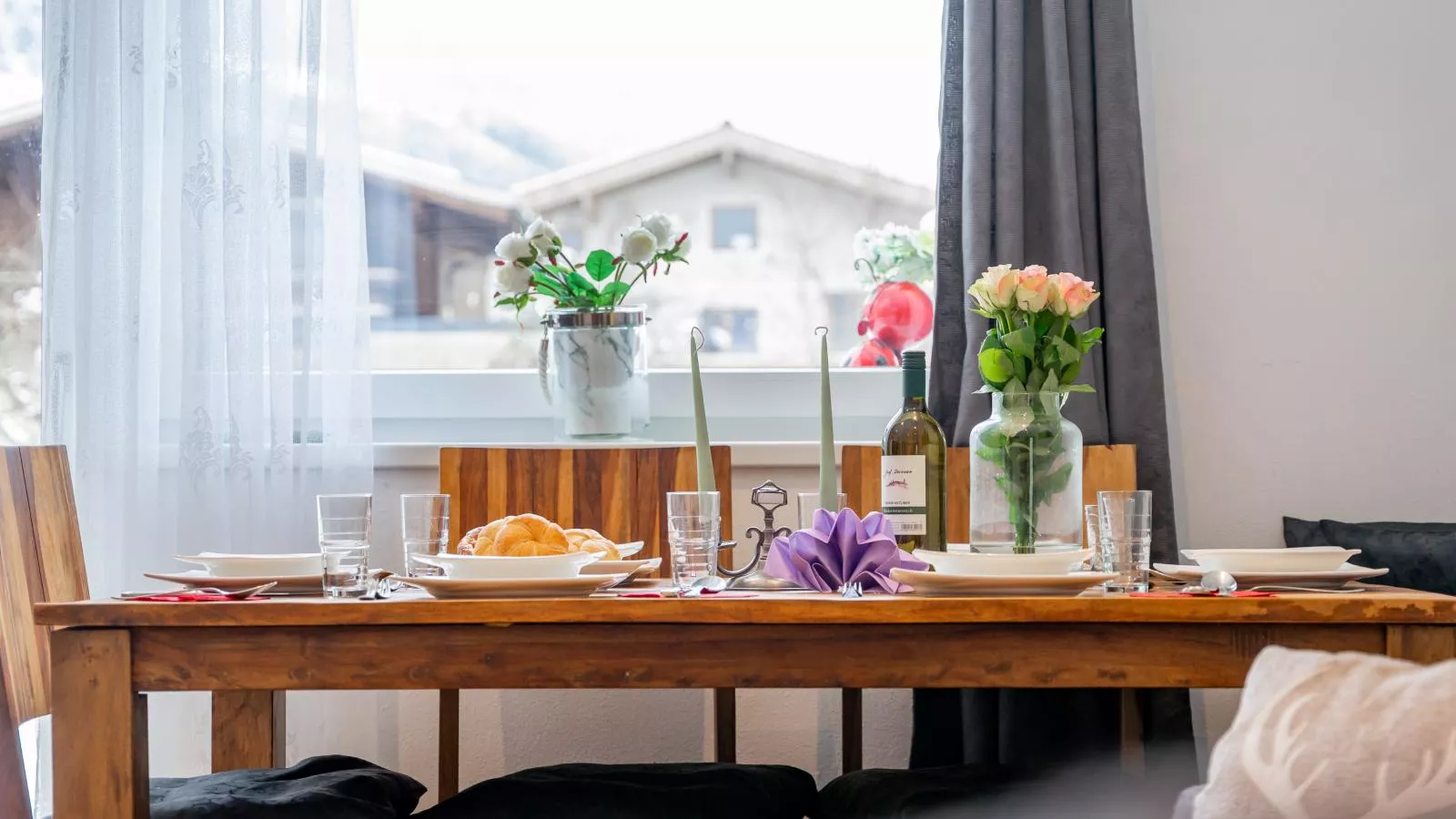 Smaragdherz-Eetkamer