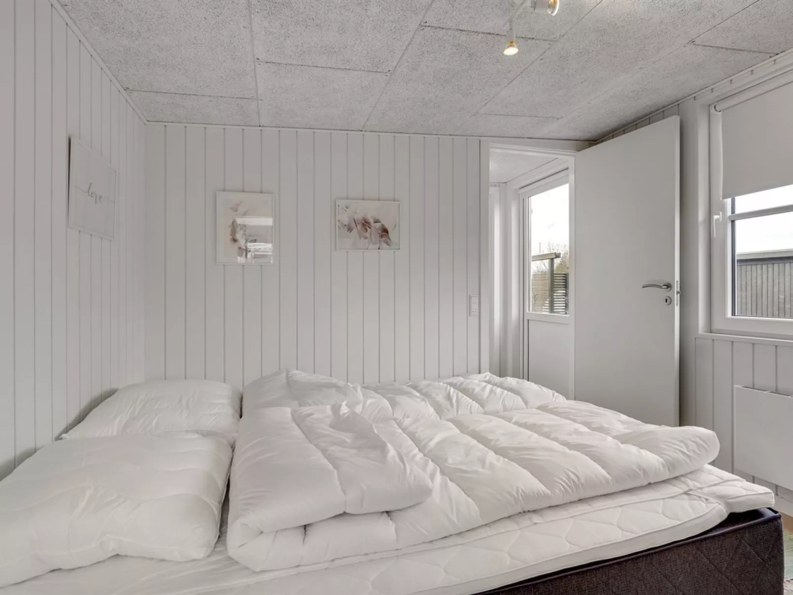 "Helmina" - 125m from the sea-Binnen