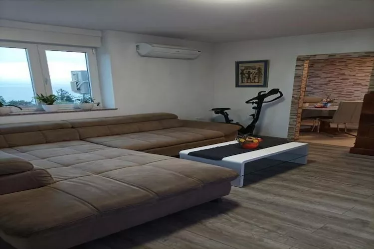 Aqua Maris Lovran - Two Bedroom Apartment with Balcony and Sea view-Binnen