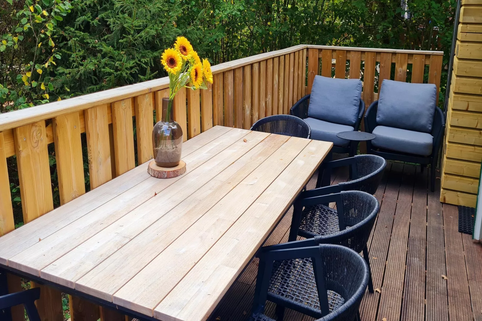 Chalet no 186-Eetkamer