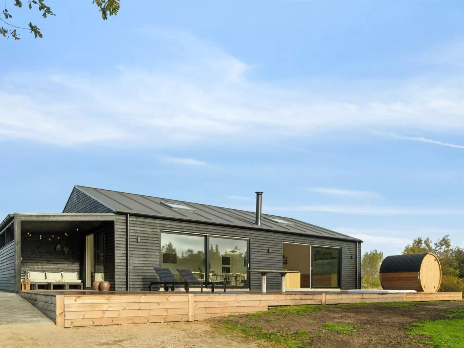 "Antomine" - 150m from the sea