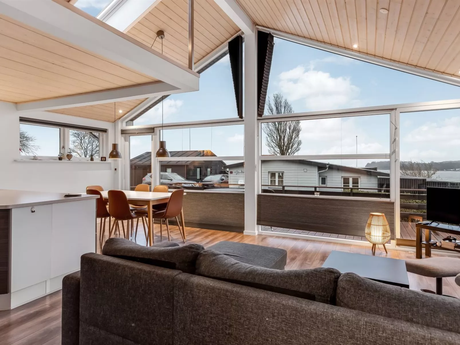 "Bundi" - 25m from the sea-Binnen