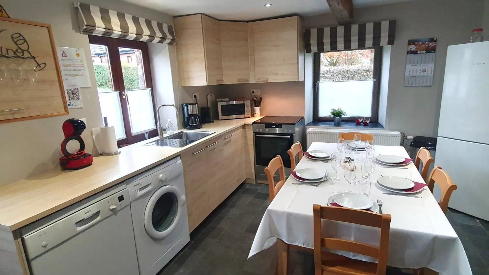 Les Pierris near F1 circuit-Keuken