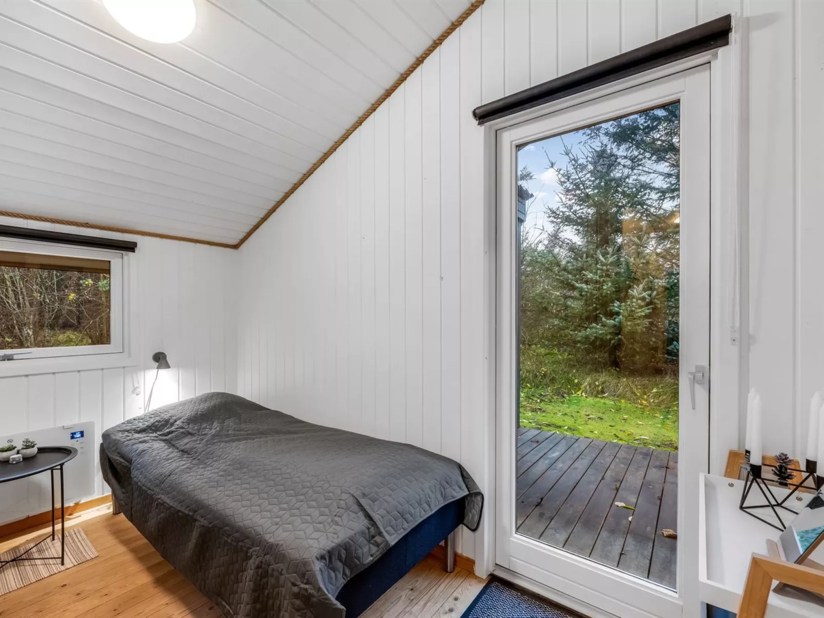 "Veera" -  from the sea-Binnen