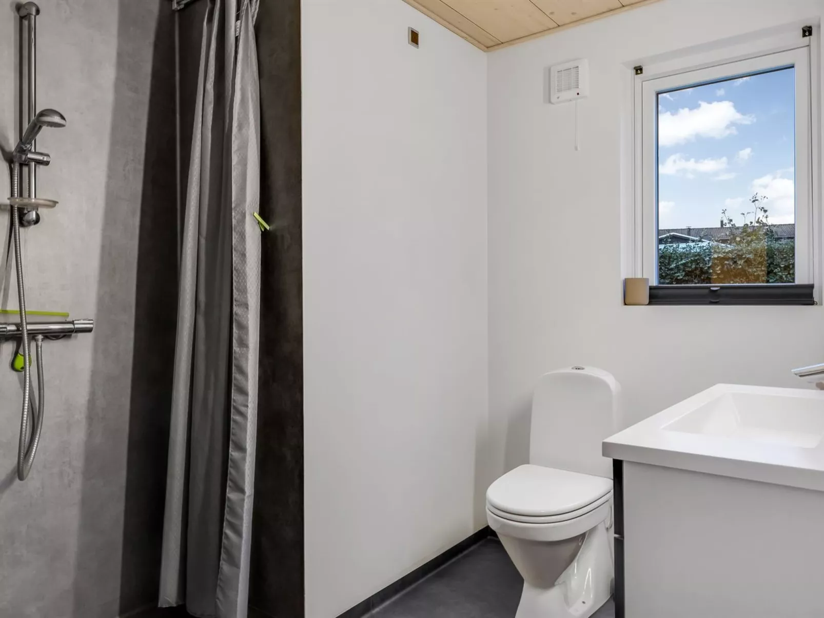 "Bundi" - 25m from the sea-Binnen