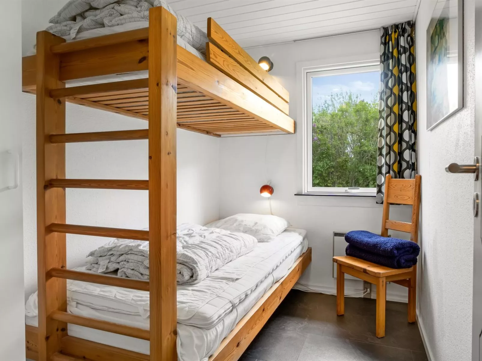 "Ensio" - 1.2km from the sea-Binnen