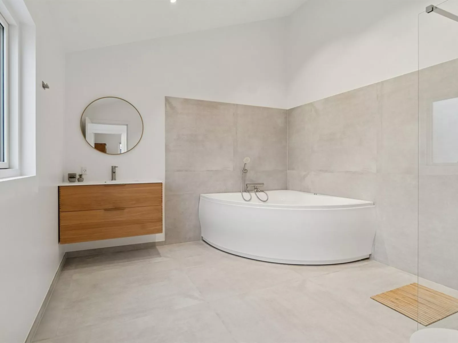 "Antomine" - 150m from the sea-Binnen