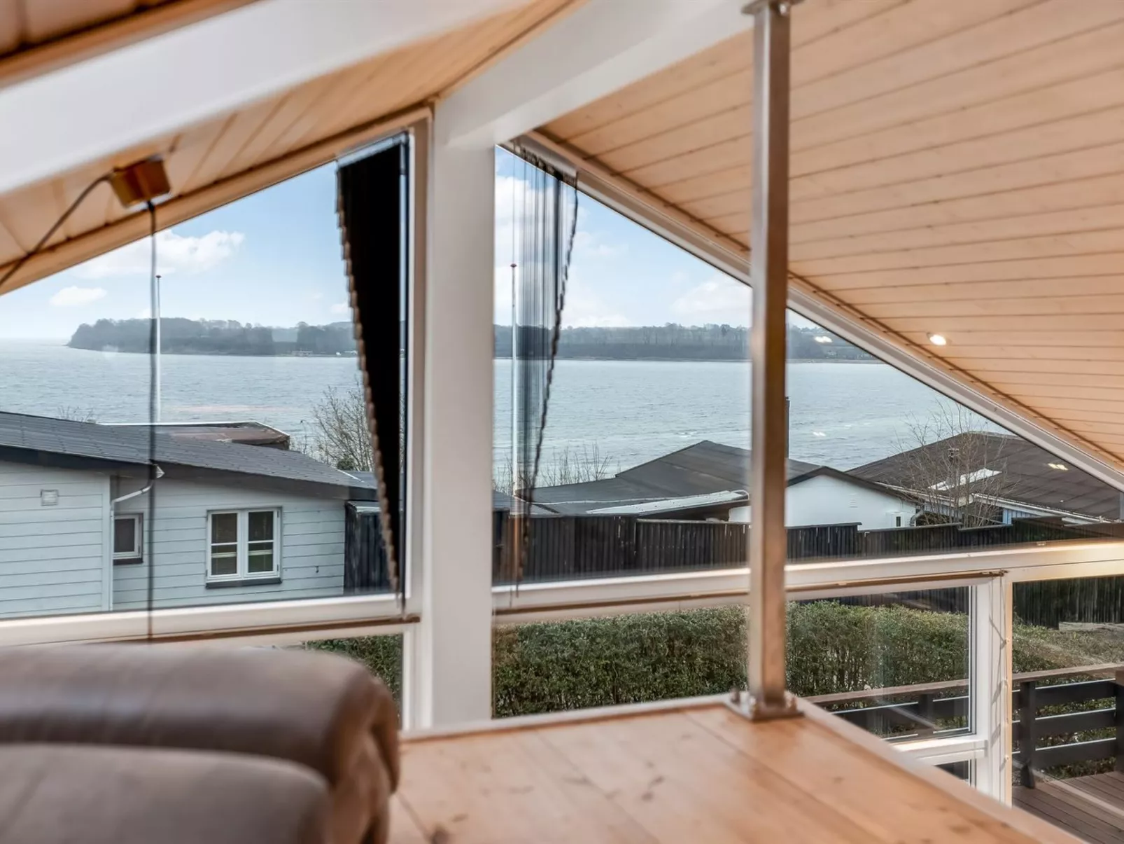 "Bundi" - 25m from the sea-Binnen