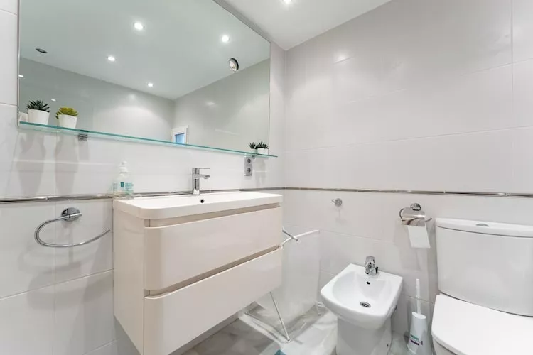 CT 286 - Faro's Marbella Apartment - Monte Paraiso-Badkamer